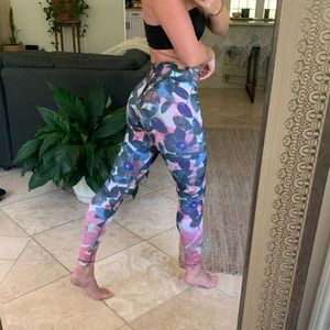 High Waisted/Rise Patterned Leggings